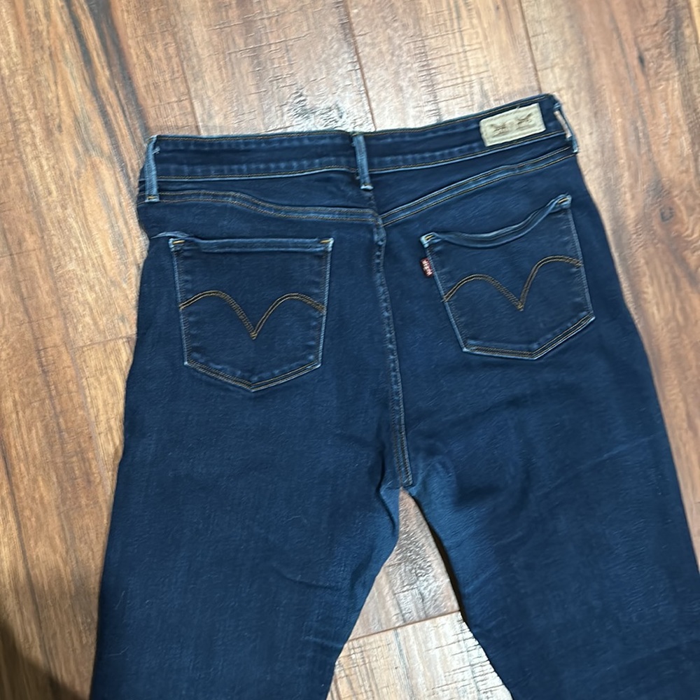Size 12 M Levi’s Mid Rise Skinny Jeans Comfy and Stretchy - Picture 2 of 6